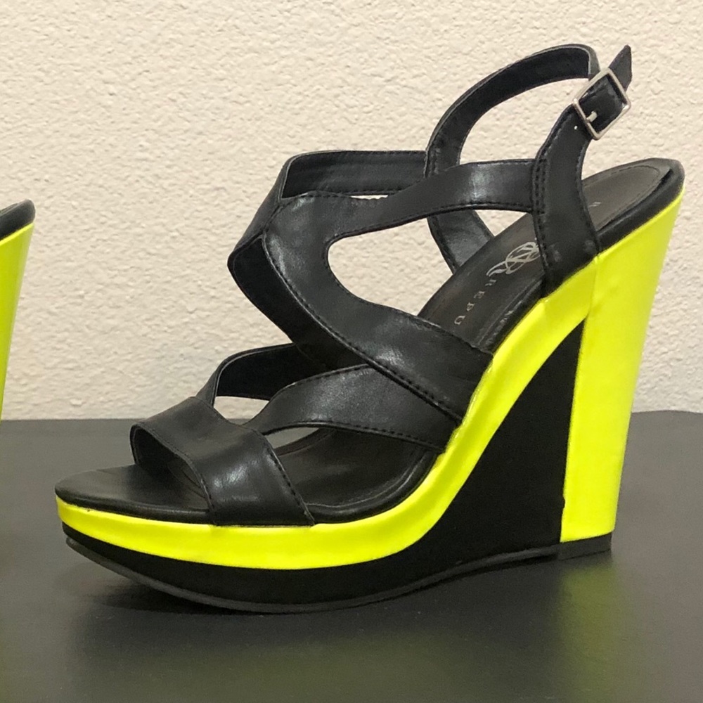 Rock and Republic wedges